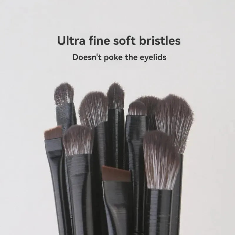 SleepyChic Eyeshadow Brushes 10 Pack Plus 5 FREE Face Sponges